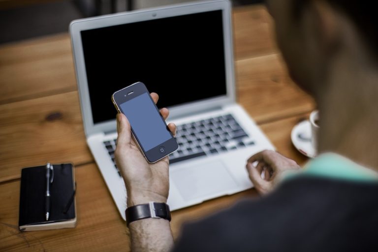 Comment s’exercer au trading en ligne ?
